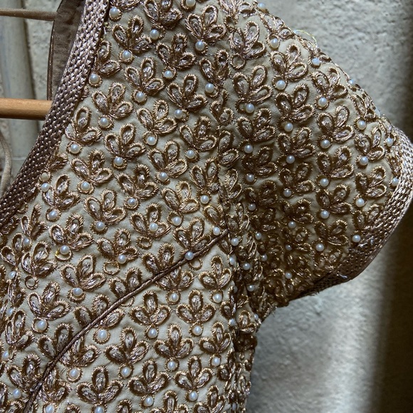 Pearl Blouse. Size - L - Picture 9 of 12